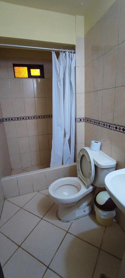 Mirador Backpackers B&B อัวรัซ ภายนอก รูปภาพ