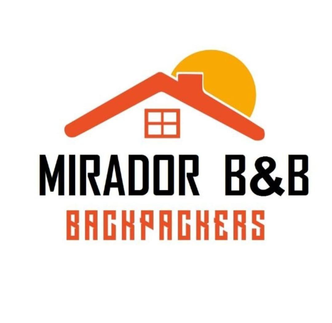 Mirador Backpackers B&B อัวรัซ ภายนอก รูปภาพ
